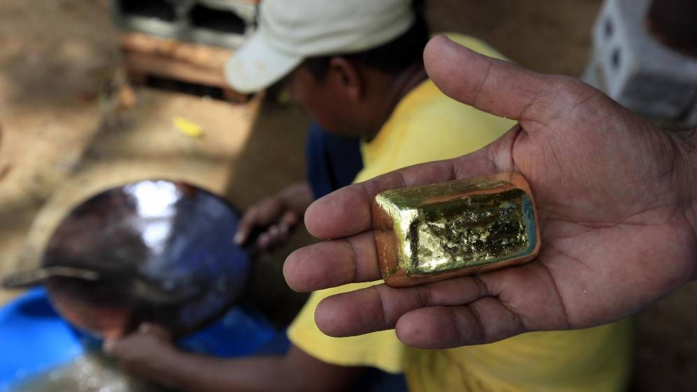 El oro es el producto final de un proceso que conlleva daños al medio ambiente, enfermedades y violencia en muchos casos. FOTO MANUEL SALDARRIAGA