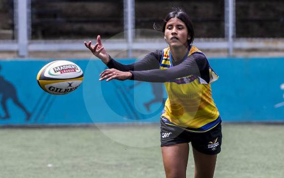 Laura Mejía, oriunda de Copacabana, es la capitana de las Tucanes juveniles. FOTO JAIME PÉREZ 