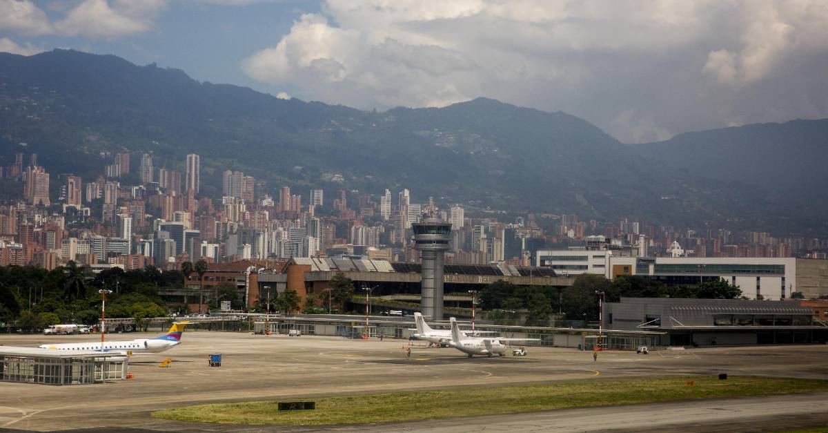 Vuelos demorados en el aeropuerto Olaya Herrera de Medellín - El Colombiano