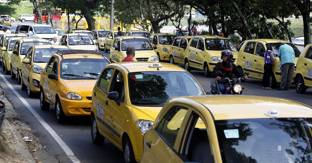 Este Miercoles Inicio Rotacion Del Pico Y Placa Para Taxis En Medellin