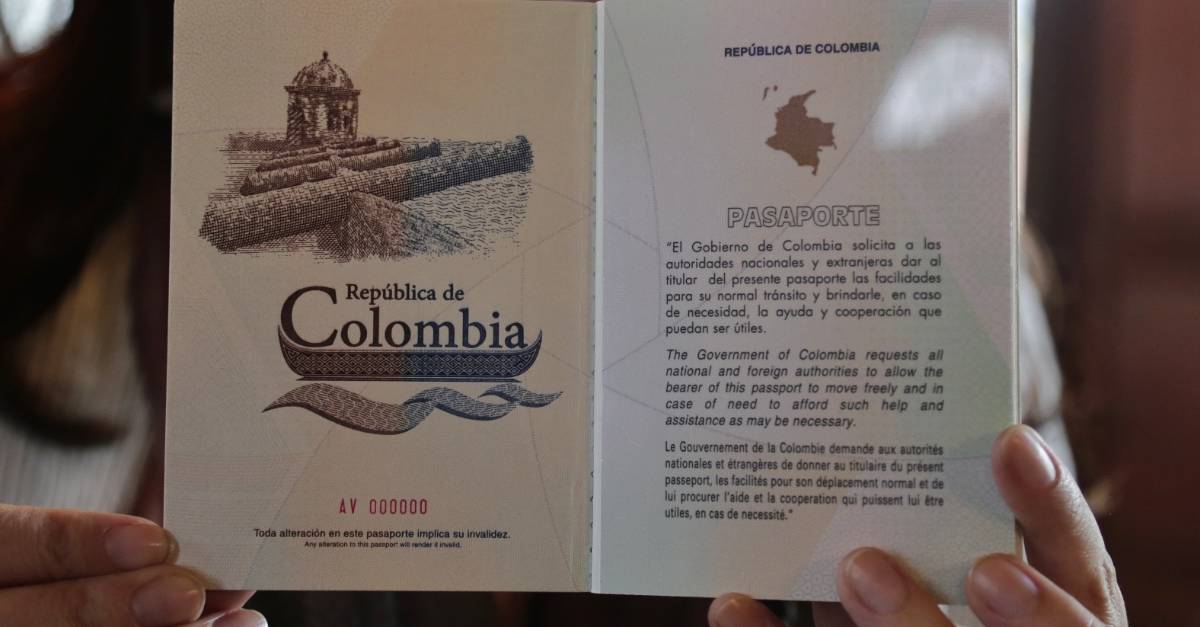 Nuevo diseño del pasaporte colombiano, ¿hay que cambiarlo?