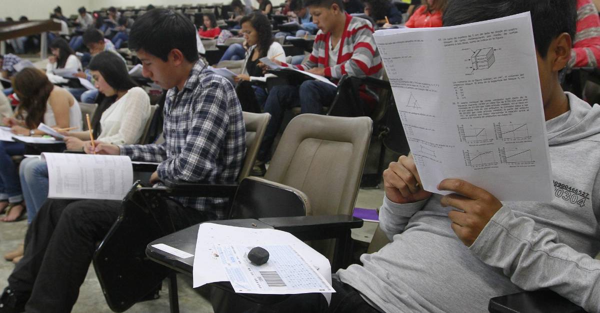 Profesores, hay becas para estudiar en el exterior