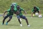Carlos Cuesta y Hadier Borja, juventud verdolaga lista para aportar cuando el técnico Lillo lo requiera. FOTO ROBINSON SÁenz 