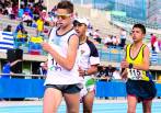 Con suma timidez y pocas palabras, Esteban espera seguir abriendo paso al atletismo gaucho. FOTO Julio César Herrera