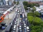 Si ya en 2017 la movilidad en el Valle de Aburrá se ve al borde del colapso, lo que se avecina en las décadas siguientes será catastrófico si no se toman acciones urgentes. FOTO donaldo zuluaga