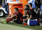 La tristeza de la eliminación, reflejada en el banco rojo en los rostros de Hernán Hechalar y el técnico Luis Zubeldía, quien posiblemente continúe su carrera en España. FOTO jaime pérez