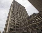 El edificio, José Félix de Restrepo, donde se llevan a cabo las diligencias judiciales de Medellín, tiene 27 pisos y está ubicado junto al Centro Administrativo La Alpujarra. FOTO Julio césar Herrera