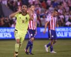 A pesar de la victoria en Barranquilla del pasado jueves, Paraguay se quedó por fuera de Rusia 2018. FOTO AFP