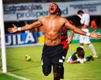 Juan Camilo Angulo es lateral derecho y tiene experiencia en el fútbol internacional. FOTO TOMADA DE @camiloangu13