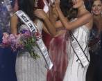 Paulina Vega recibió la corona de la venezolana Gabriela Isler. FOTO AP