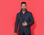 El cantante no hizo casting para la serie. El director Ryan Murphy lo escogió después de haber trabajado juntos en Glee. Cuenta que fue difícil, pero muy emocionante. FOTO AFP