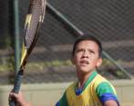 De los 25 niños que practican tenis en Santa Rosa, Juan Manuel es el único en el Festival de Festivales. FOTO DONALDO ZULUAGA