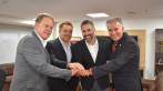 Ramón Jesurun, Iván Novella, Mario Yepes y el técnico Carlos Queiroz, durante la presentación del excapitán como nuevo director deportivo de las selecciones. FOTO CORTESÍA FEDEFUTBOL