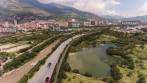 En este rénder del proyecto inicial se aprecia el trazado que tendrá la vía en la fase II, en el parque ecológico Tulio Ospina, en el municipio de Bello. FOTO Cortesía