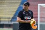 Apoyado en su preparador físico, José Caballero, y el cuerpo médico, Bobadilla mantiene al grupo en forma. FOTO julio herrera