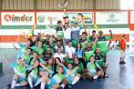 Medellín recibió el trofeo como ganador de la edición 42 de los Juegos Departamentales tras el título del equipo femenino de fútbol de salón. FOTO Rodrigo mora-Indeportes 