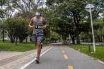 Sebastián Morales es uno de los deportistas de alto rendimiento que ha aprovechado para ejercitarse. FOTO carlos velásquez