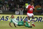 Pese a que físicamente aún le falta ritmo de competencia, ante Santa Fe, Macnelly Torres demostró ganas, sacrificio, compromiso con el club, los hinchas y sus compañeros. FOTO robinson sáenz