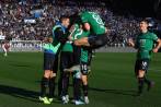 El argentino Alejandro Gómez y el colombiano Luis Muriel abrieron y cerraron este domingo, respectivamente, la contundente goleada 5-0 del Atalanta contra el Milan. Foto: EFE.