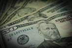 El dólar llegó a su nivel más bajo desde el 27 de julio de este año 2020. FOTO COLPRENSA