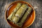 “La hoja aporta un sabor que jamás remplazará el papel aluminio”, dice el chef Julián Estrada. 
