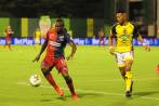 En la acción, el lateral Didier Delgado. El Medellín le dio continuidad a la defensa en el partido de Liga. FOTO cortesía dimayor