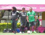 Camilo Zuñiga además de entrenar compartió con los miembros del cuerpo técnico del equipo profesional. FOTO TOMADA DE TWITTER @carlosma89 