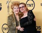 Debbie Reynolds, la madre de Carrie Fisher, fue hospitalizada este miércoles. FOTO Reuters