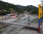 El Plan de Recuperación de Salgar, el cual es gerenciado por el ministro de Vivienda, Ciudad y Territorio, Luis Felipe Henao, avanza en más del 50 por ciento. FOTO edwin bustamante