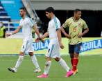 Luis Suárez, quien marcó el segundo tanto en el duelo ante Colombia, dio positivo por coronavirus y se pierde el juego de este martes ante Brasil. FOTO EFE