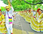 La danza del pilón es un baile tradicional de Valledupar. El acordeón, la caja y la guacharaca son los principales instrumentos. FOTO cortesía Festival de la Leyenda Vallenata