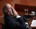 Al igual que a Diego Palacio, condenado en el mismo proceso y quien también se entregó a la Fiscalía, pero en Bogotá, el Inpec debe decidir el sitio donde Sabas Pretelt deberá permanecer el tiempo que dura la condena. FOTO ARCHIVO COLPRENSA
