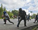 Los bloqueos y enfrentamientos se presentan en la vía Panamericana, en jurisdicción del departamento del Cauca. FOTO afp