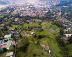 Orion es un proyecto en construcción tradicional, ubicado en el municipio de La Estrella. Está conformado por cuatro torres de 20 pisos cada una, con áreas desde los 58 m2 hasta los 76 m2.