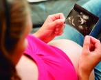 8.732 mujeres entre 10 y 19 años estuvieron en embarazo en 2006 en Medellín, la cifra más alta en 19 años. Hay tendencia a la reducción, pero la situación sigue preocupando. FOTO sstock