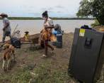 En un caserío conocido como La Isla de la Amargura de Cáceres, Antioquia, el clan del golfo amenazó a sus pobladores, todos ellos campesinos, el pasado 2 de septiembre lo que causó una salida masiva por temor a represalias de este grupo armado ilegal. Hoy este lugar está vacío. Foto: Jaime Pérez, enviado especial.