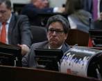 El Ministro de Hacienda, Alberto Carrasquilla, rindió cuentas ante la Comisión tercera del Senado. FOTO Colprensa