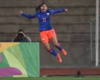 Catalina Usme puso el gol en los 90 minutos y no defraudó en su disparo desde los doce pasos. FOTO: AFP