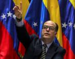 El presidente de la Asamblea Nacional, Julio Borges, entregará personalmente las exigencias de la MUD a las delegaciones del gobierno y la oposición. FOTO EFE
