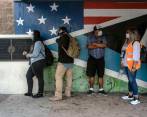 Trump extendió la restricción para inmigración hacia Estados Unidos hasta finales de 2020. No están dando visas de trabajo. FOTO AFP