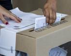 Aunque en el tarjetón electoral estará la foto de Iván Duque y de Gustavo Petro, ante la polarización, puede darse una histórica votación en blanco. FOTO Jaime Pérez