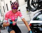 Froome tuvo gregarios de lujo para ganar su primer Giro, entre ellos el colombiano Sergio Luis Henao. FOTO AFP
