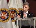 El presidente Juan Manuel Santos fue galardonado con un doctorado honoris causa por la Universidad Alfonso X El Sabio. FOTO AFP