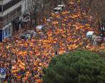 Concentración en la plaza de Colón de Madrid, en protesta por el diálogo de Pedro Sánchez con los independentistas catalanes y en demanda de elecciones generales. Foto: EFE