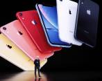 Tim Cook presentó en el teatro Steve Jobs de su sede de Cupertino (California, EE.UU.) el iPhone 11 Pro, sucesor del XS y llamado a ser el nuevo teléfono estandarte de la compañía; el iPhone 11 Pro Max, con la pantalla más grande; y el iPhone 11, la versión más sencilla y barata. FOTO EFE