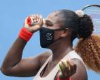 Serena Williams tras ganar su batalla ante la griega Maria Sakkari. FOTO AFP