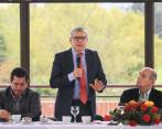 Cesar Gaviria será nombrado como el nuevo director del liberalismo. En la foto lo acompaña el senador Horacio Serpa. FOTO colprensa
