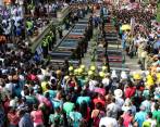 Los familiares ingresaron hasta las bóvedas donde ahora reposan los cadáveres de sus seres queridos y los gritos y el llanto invadieron el lugar. FOTO Julio César Herrera