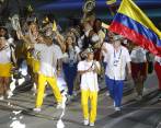 La delegación de Colombia y su colorido durante la inauguración. FOTO EFE