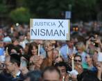 Ayer viernes se realizaron manifestaciones en memoria del exfiscal Alberto Nisman para pedir que la justicia avance en el proceso de investigación de su muerte. FOTO Getty Images